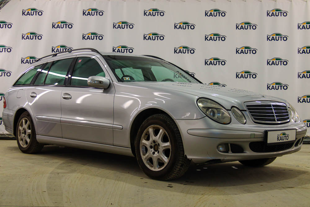 Mercedes-Benz E220 - Kauto